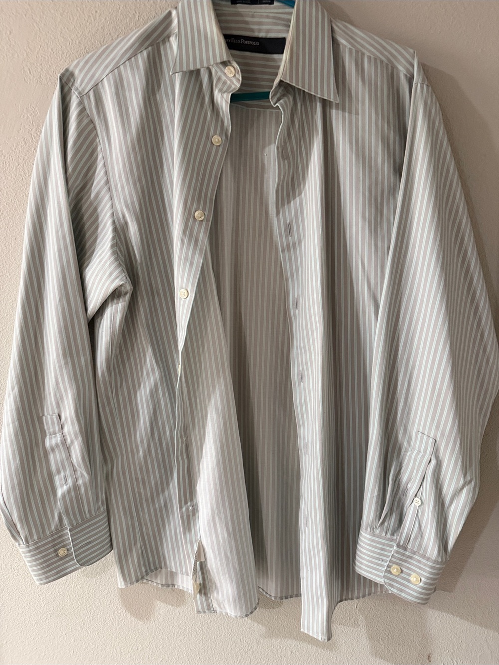 Perry Ellis Light Gray & White Vertical Stripe Dress Shirt medium